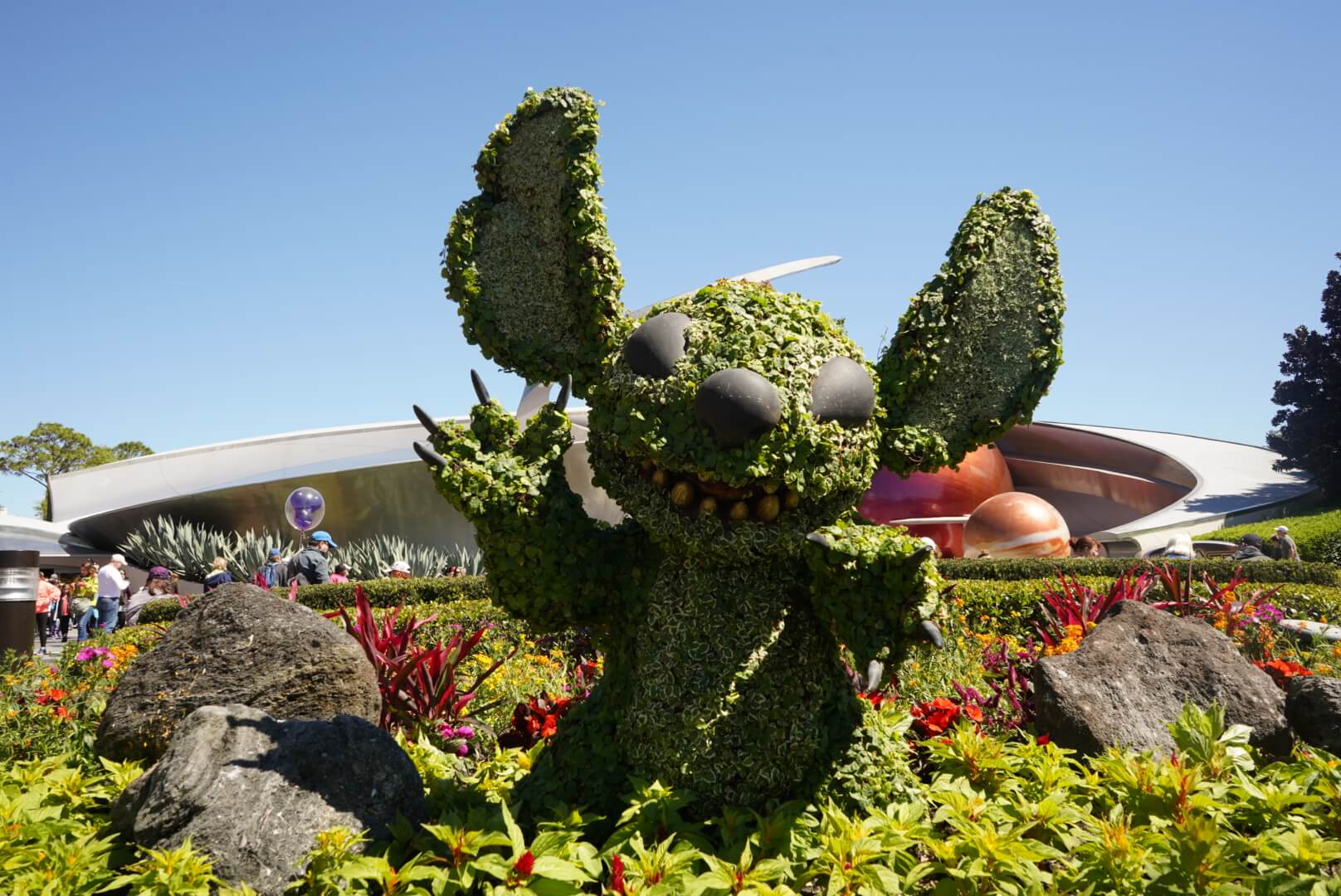 best food & things to do at epcot's flower & garden festival